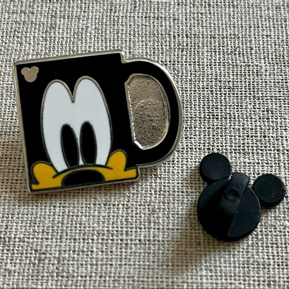 Disney Pin Goofy Coffee Mug Hidden Mickey Series - Picture 2 of 5